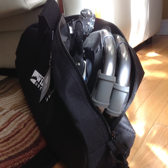 WillLand Outdoors Snowshoes w/Bag - Picture 3 of 6